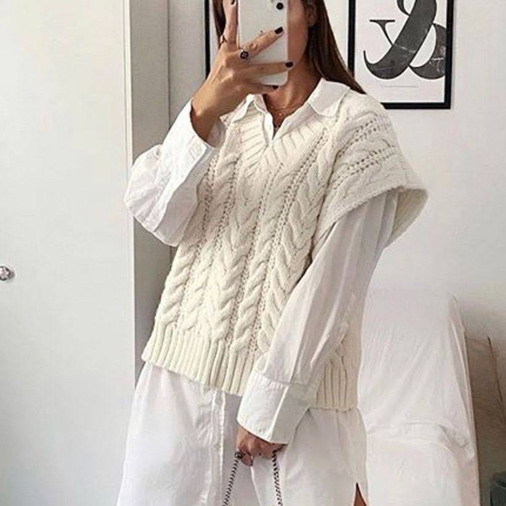 H&M Oversized Chunky Knit Vest